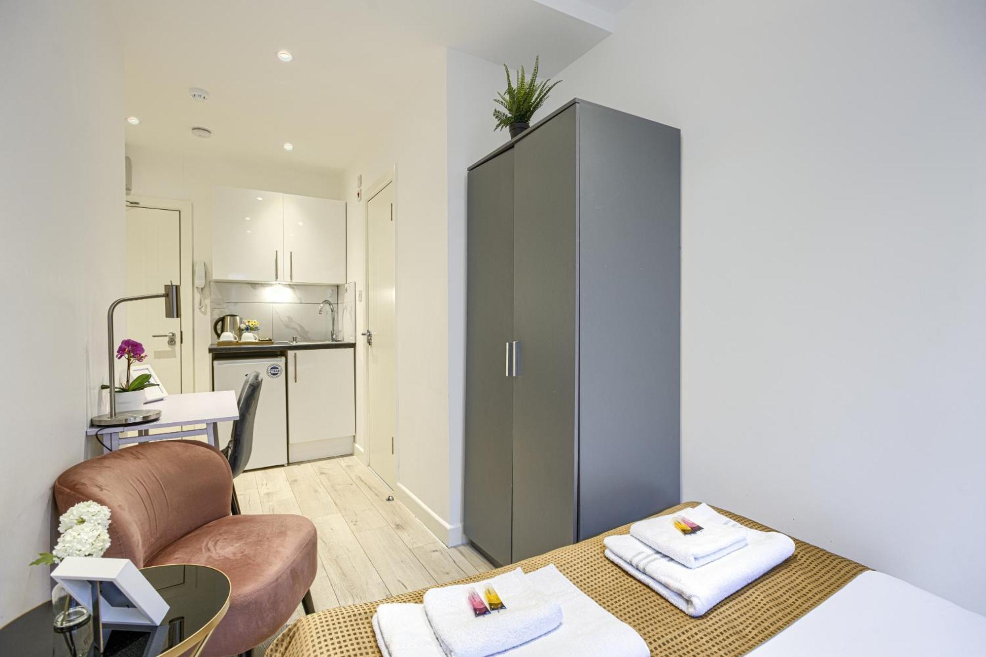 The Finsbury Deluxe Apartments Лондон Екстер'єр фото